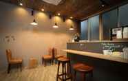 Bar, Kafe, dan Lounge 3 bnb+ Tsuruhashi - Hostel