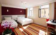 Bilik Tidur 4 Dalian Spring Hotel