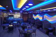 Bar, Cafe and Lounge Munkh Khustai Hotel