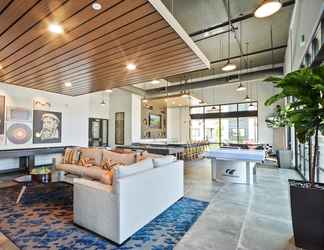 Lobi 2 Global Luxury Suites in Menlo Park