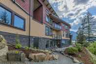 Luar Bangunan The Lodge on Harrison Lake