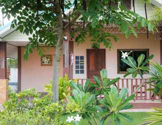 Exterior 2 Chum Phae Lagoon Resort