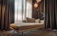 Kamar Tidur 7 Eatons Hill Hotel