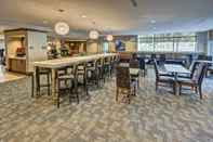 Quầy bar, cafe và phòng lounge Residence Inn by Marriott Blacksburg-University