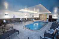 Swimming Pool Fairfield Inn & Suites by Marriott Detroit Lakes
