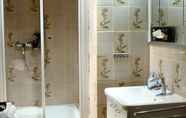 In-room Bathroom 5 Bimesmeier Gasthof & Pension