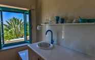 Phòng tắm bên trong 6 Passion Blue Villas