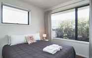 Kamar Tidur 3 Brookside Villa