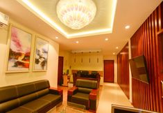Lobby 6 Green Flora