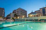 Swimming Pool Hotel Ras