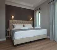 Kamar Tidur 5 Nival Luxury Suites