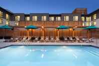 Kolam Renang Hilton Garden Inn Boulder