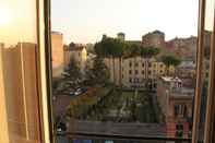 Nearby View and Attractions Colosseo Panorama