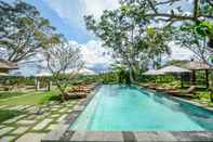 Swimming Pool The Pandora Hotel