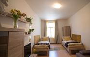 Common Space 6 2 Bedroom Home near Prague Castle