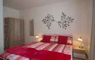 Kamar Tidur 5 2 Bedroom Home near Prague Castle