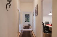 ล็อบบี้ 2 Bedroom Home near Prague Castle