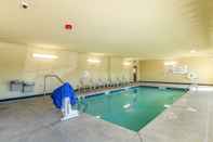 Kolam Renang Cobblestone Hotel & Suites - Gering/Scottsbluff