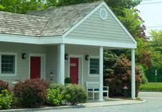 อื่นๆ 6 Southampton Village Motel