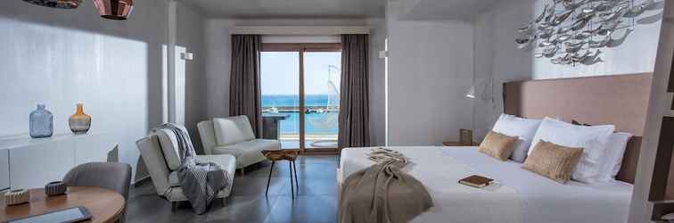 Phòng ngủ Cosmopolis Crete Suites