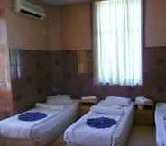 Kamar Tidur 7 Shans 2 Hostel