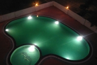 Swimming Pool Hotel Amrit Manthan