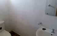 Toilet Kamar 6 Sunntop Cabana