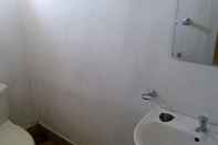 ห้องน้ำภายในห้อง Sunntop Cabana