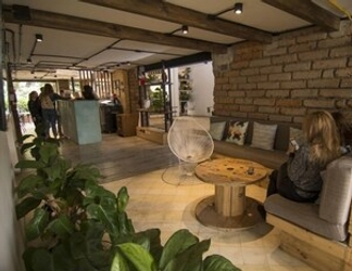 Lobby 2 Hostels Colombia Medellin