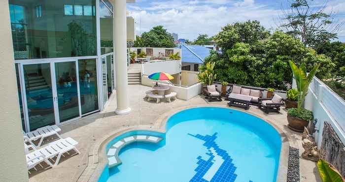 Kolam Renang Penthouse Pool Villa Pattaya