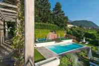 Swimming Pool Hotel Goldener Stern