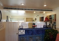 Lobby 6 Seattle Inn Northgate