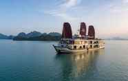 Atraksi di Area Sekitar 2 Orchid Trendy Cruise