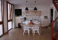 Kamar Tidur 6 Astraia Residence