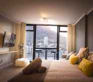 Kamar Tidur 7 High-end city center studio with Views