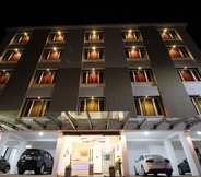 Exterior 4 Hotel Majestique pune