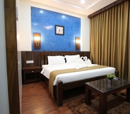 Bedroom 7 Hotel Majestique pune