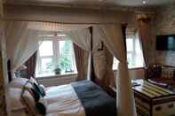 Bedroom Shireburn Arms Hotel