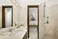 In-room Bathroom Relais Villa Carola