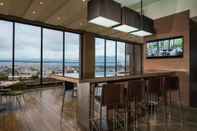 Quầy bar, cafe và phòng lounge Hampton by Hilton Bogota Airport