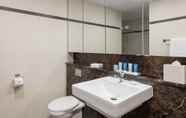 Toilet Kamar 2 Meriton Suites World Tower, Sydney