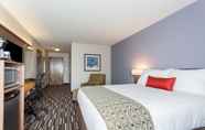 Bedroom 5 Microtel Inn & Suites By Wyndham Fort Mcmurray