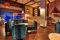 Bar, Cafe and Lounge Golden Tulip Essential Jaipur