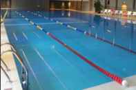 Swimming Pool Ramada Jinan