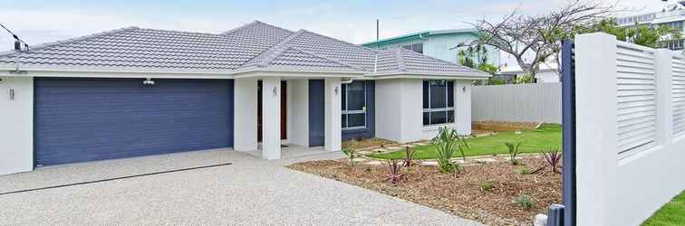 Bên ngoài Sentosa at Tugun Beachfront Holiday Home