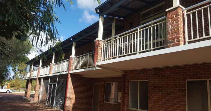 Exterior Dunsborough Beach Lodge