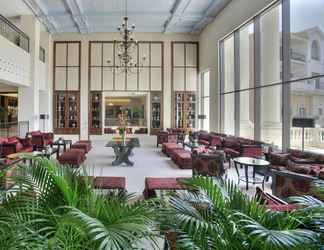 Lobby 2 DoubleTree by Hilton La Torre Golf & Spa Resort