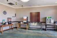 Lobby Comfort Suites Idaho Falls