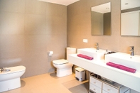 In-room Bathroom Villa San Josep