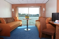 Khu vực công cộng Crossgates Hotelship Hafen - Neuss